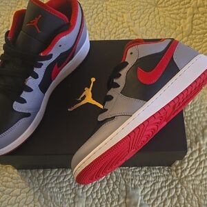 Nike Air Jordan 1 Low - Big Boys 7 - NIB